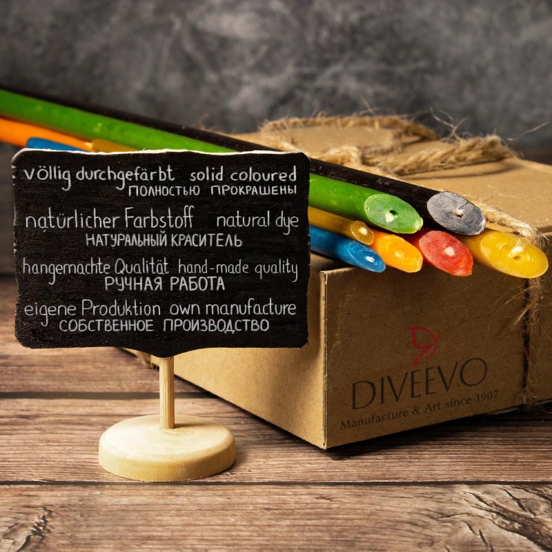 Kiriku helesinised küünlad N60 vahast